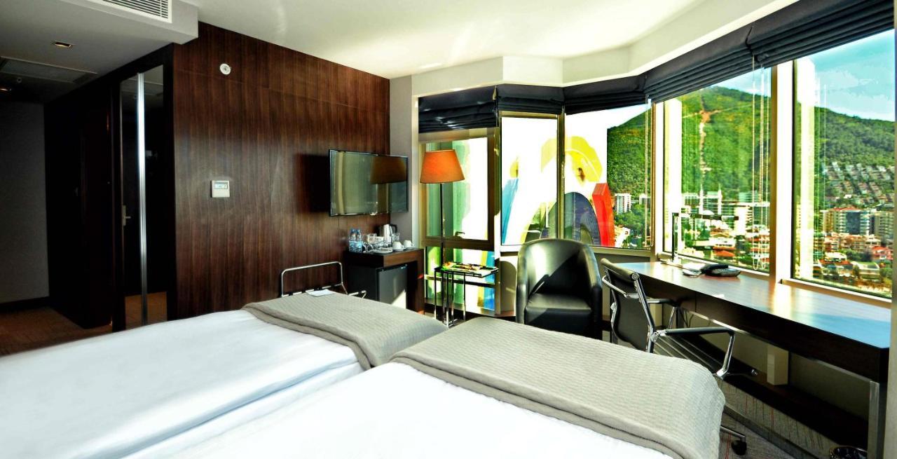 Ramada Encore By Wyndham İzmir Rom bilde