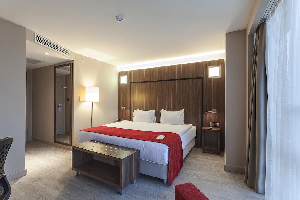 Ramada Encore By Wyndham İzmir Eksteriør bilde