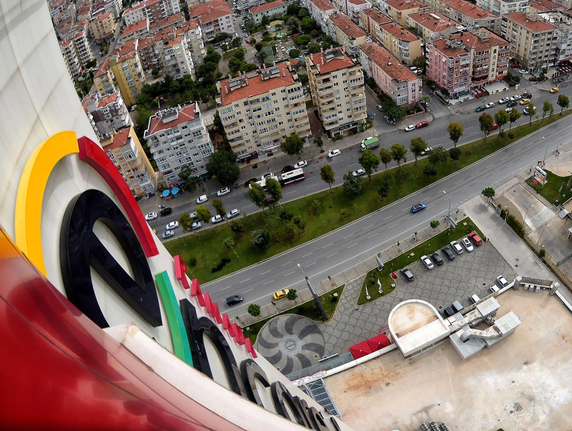 Ramada Encore By Wyndham İzmir Eksteriør bilde