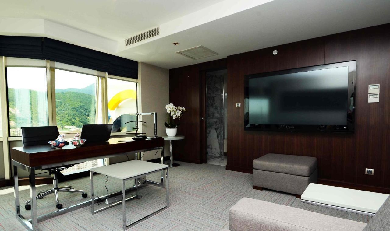 Ramada Encore By Wyndham İzmir Rom bilde